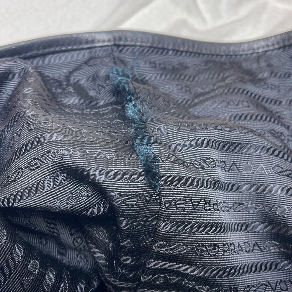 Prada Nylon tote bag - Picture 9 of 10